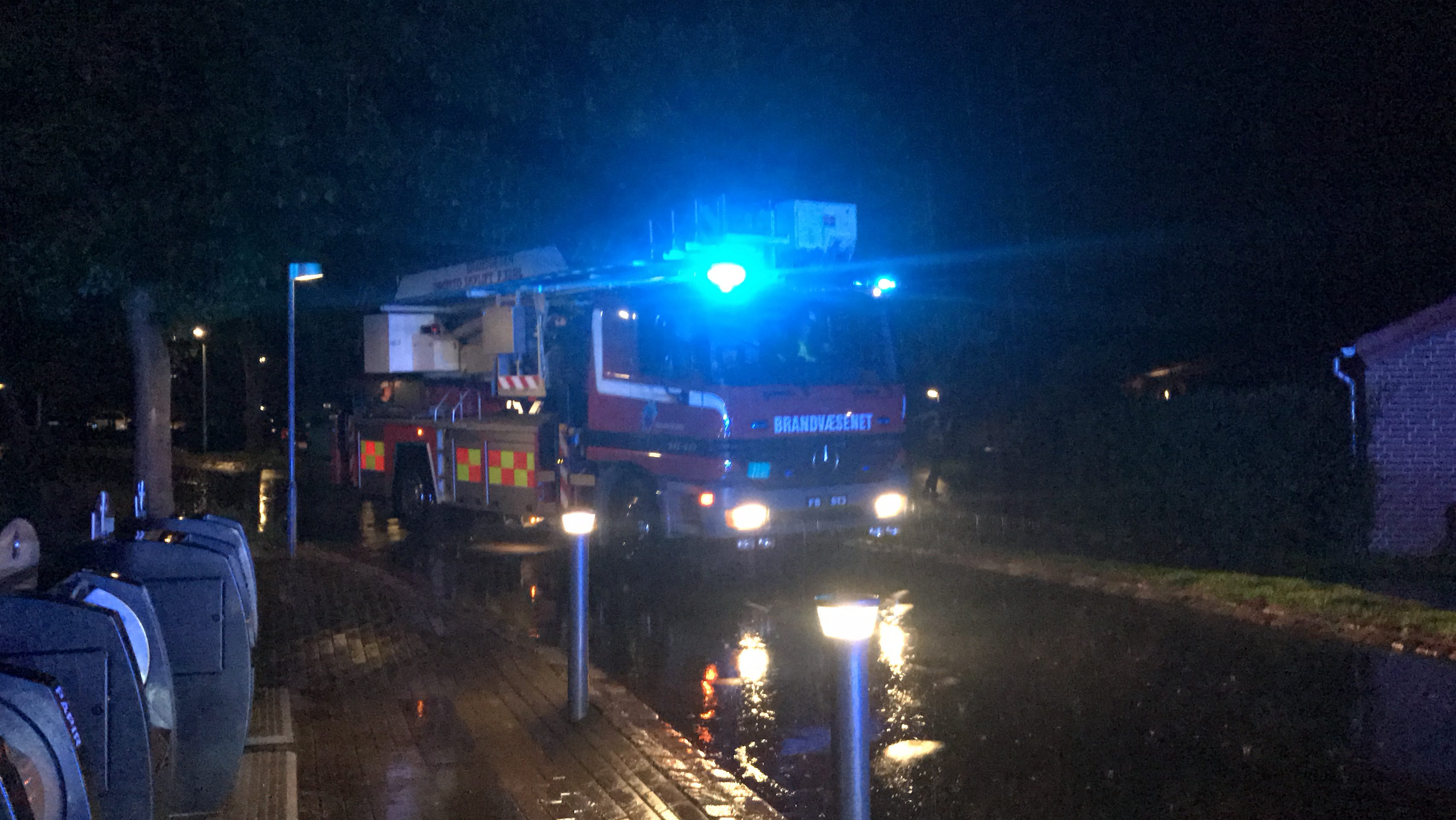 VIDEO: ILD I RÆKKEHUS PÅ HOLMBJERGGÅRDSVEJ