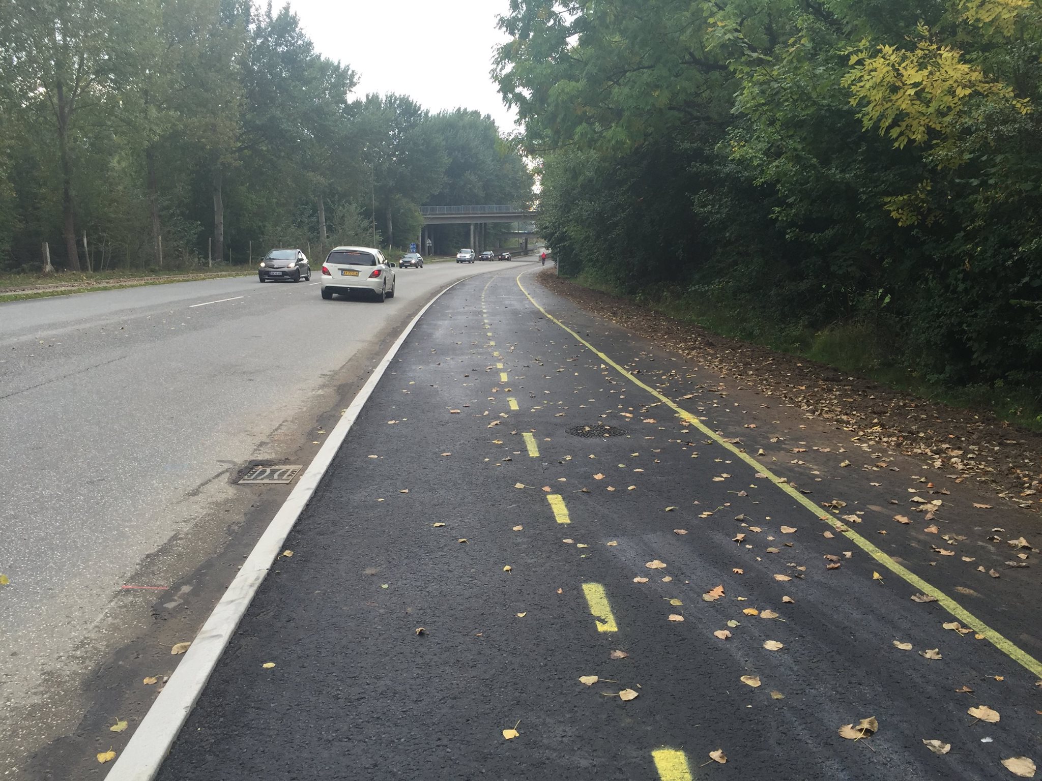 SUPERCYKELSTI FORSINKET : VEJRET OG TRAFIKKEN FÅR SKYLDEN