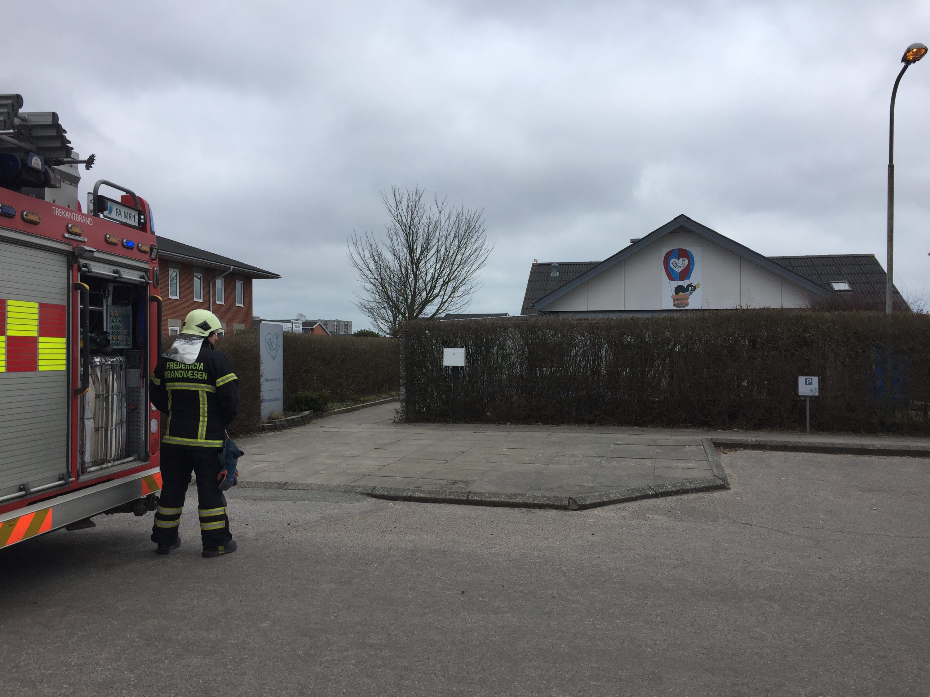RØGLUGT I BØRNEHAVE – BRANDVÆSEN TILKALDT