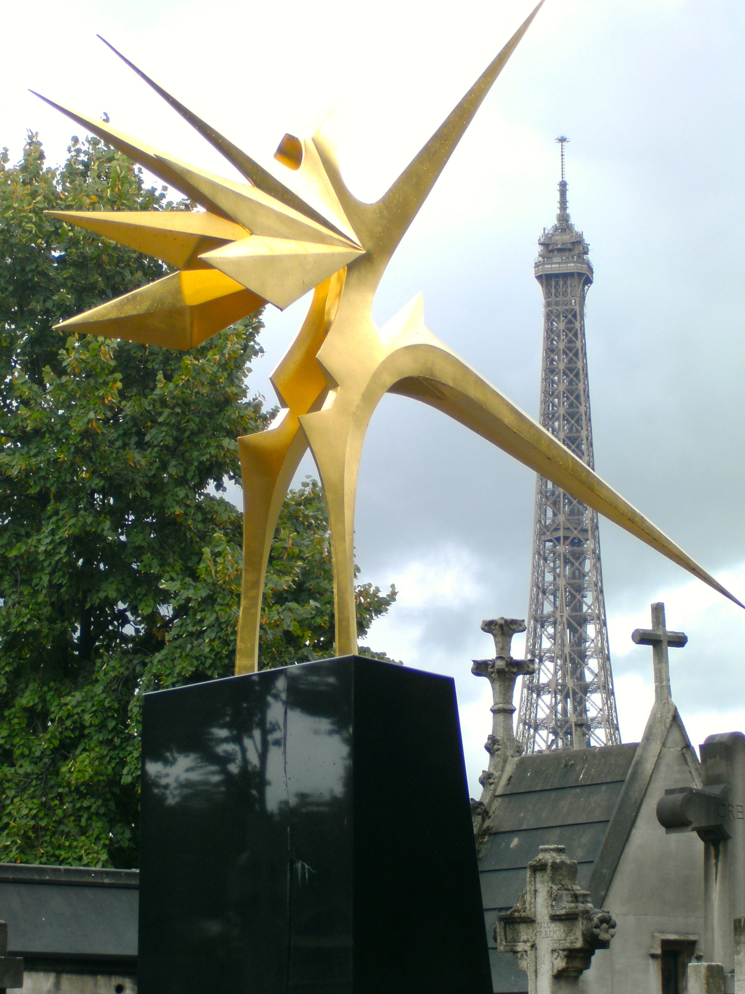 Hør om kirkegårdene i Paris – et populært turistmål