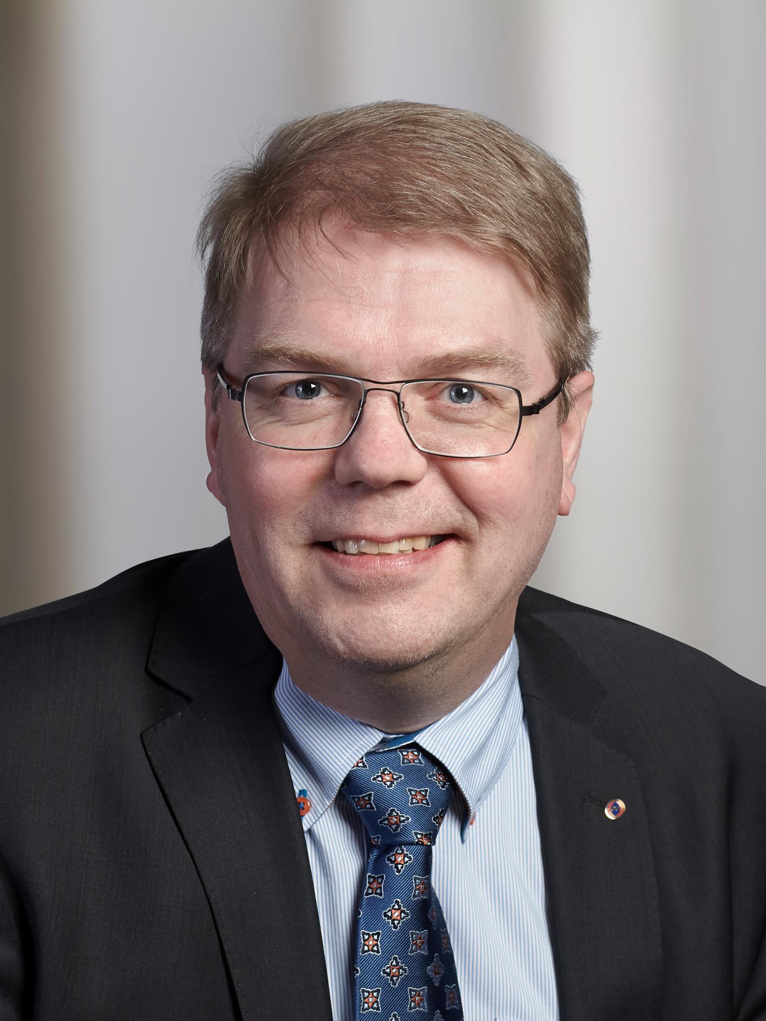 Byrådsmedlem i smertehelvede – sygemeldt fra sin post