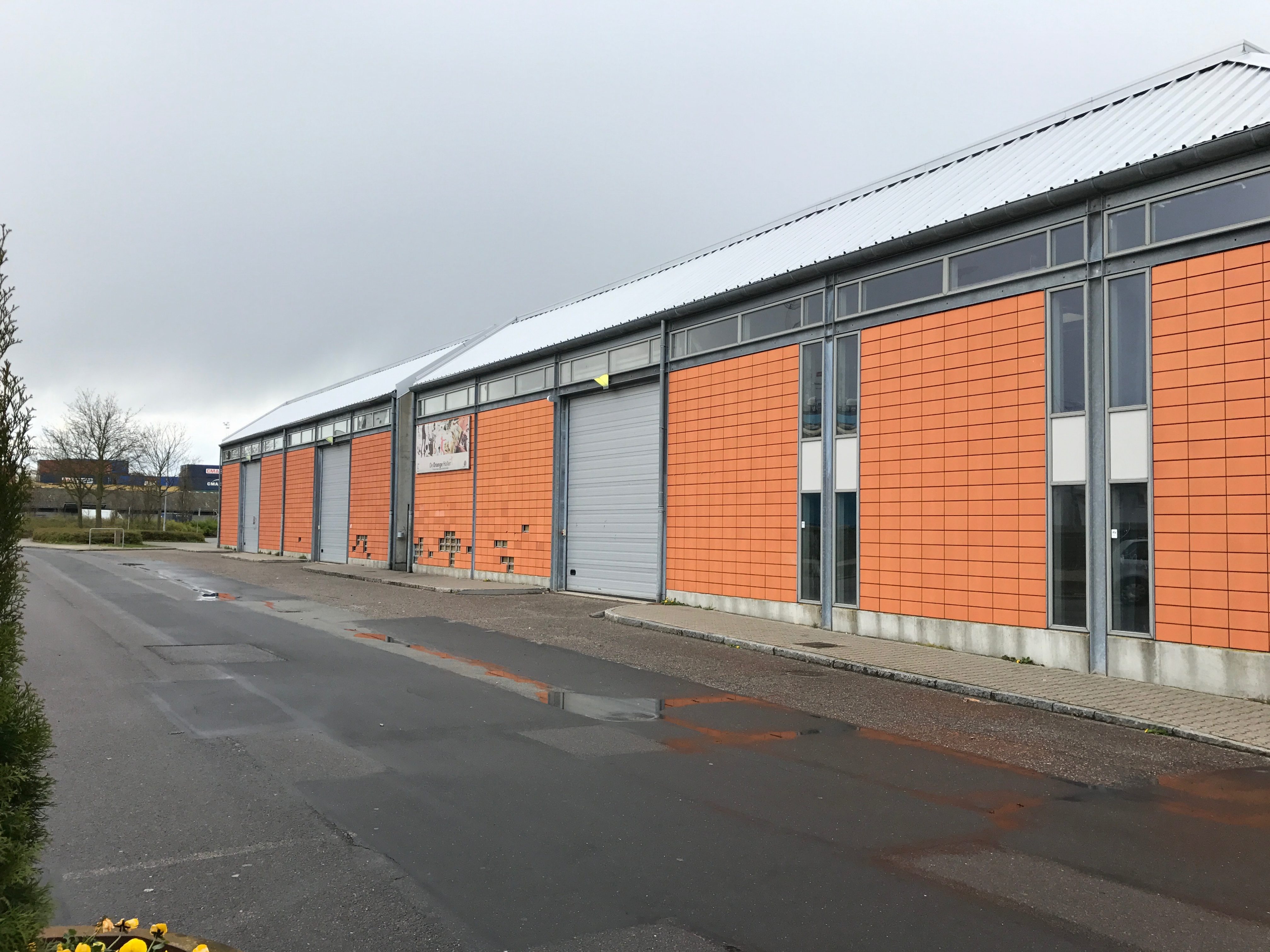FARVEL TIL SKATERMILJØ I DE ORANGE HALLER