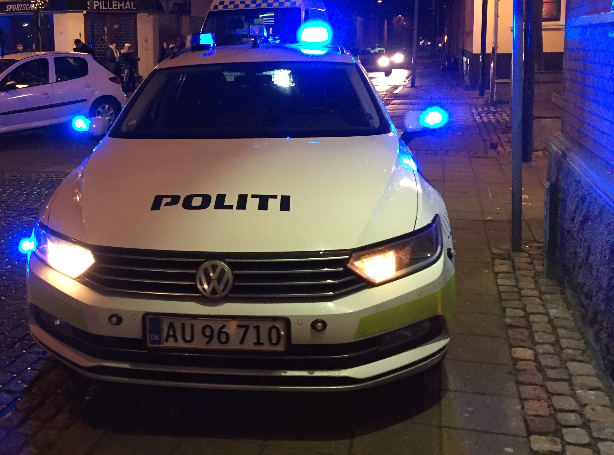 FALSK HJEMMEPLEJER PÅ SPIL