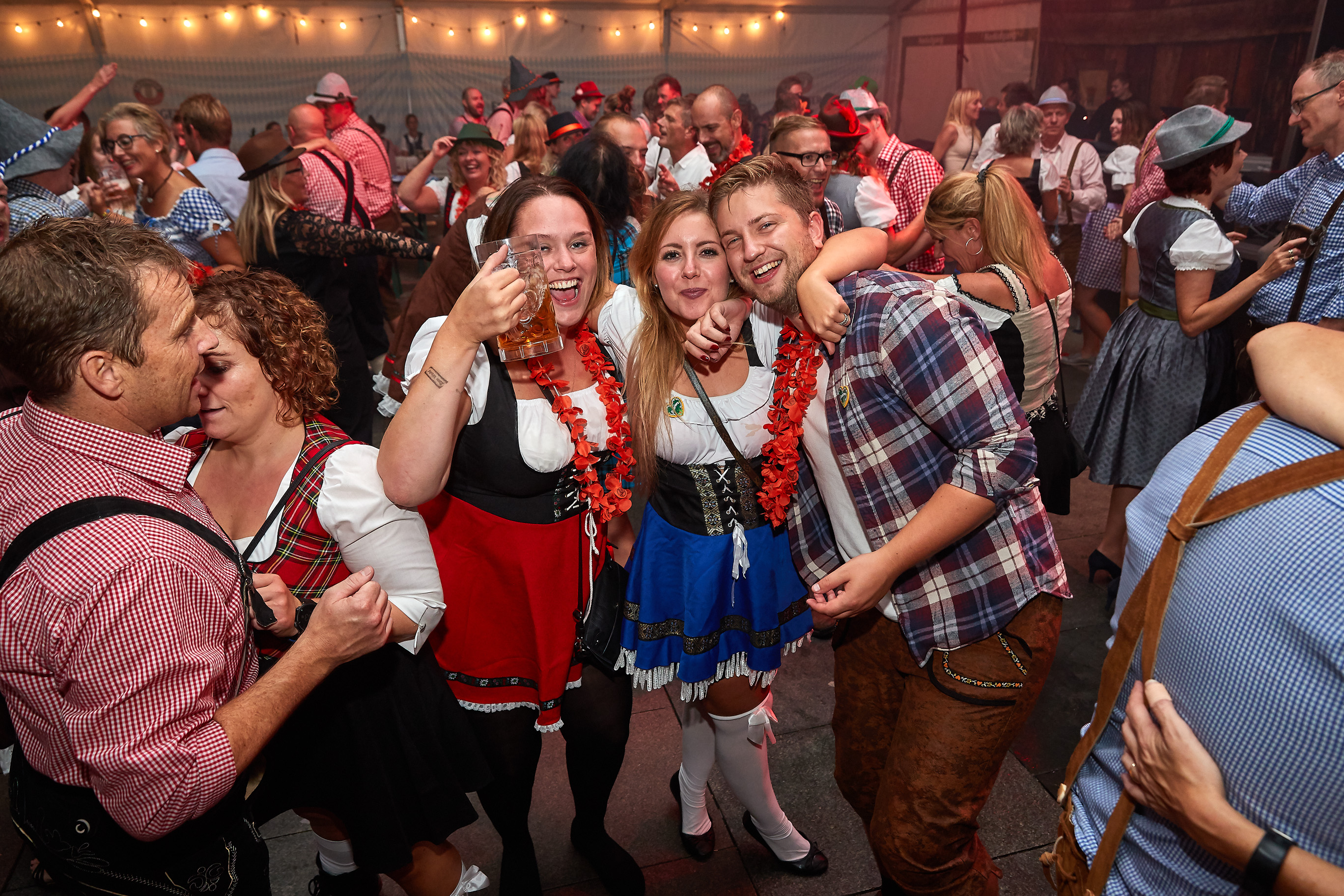 STORT GALLERI : OKTOBERFEST PÅ AXELTORVET I FREDERICIA