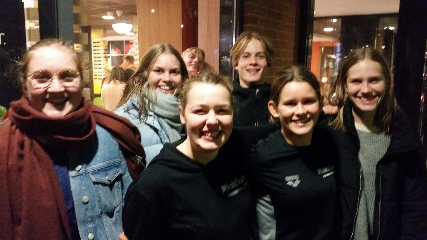 DeltaSwim – Fredericia Svømmeklub deltog med otte svømmere fra A-holdet i Vestkyst Cup i Esbjerg i dagene 09. – 11. november 2018.