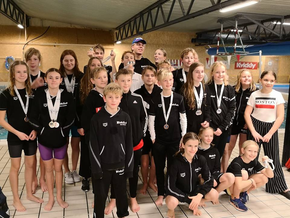 SVØMMERE KÆMPEDE SIG TIL 30 MEDALJER