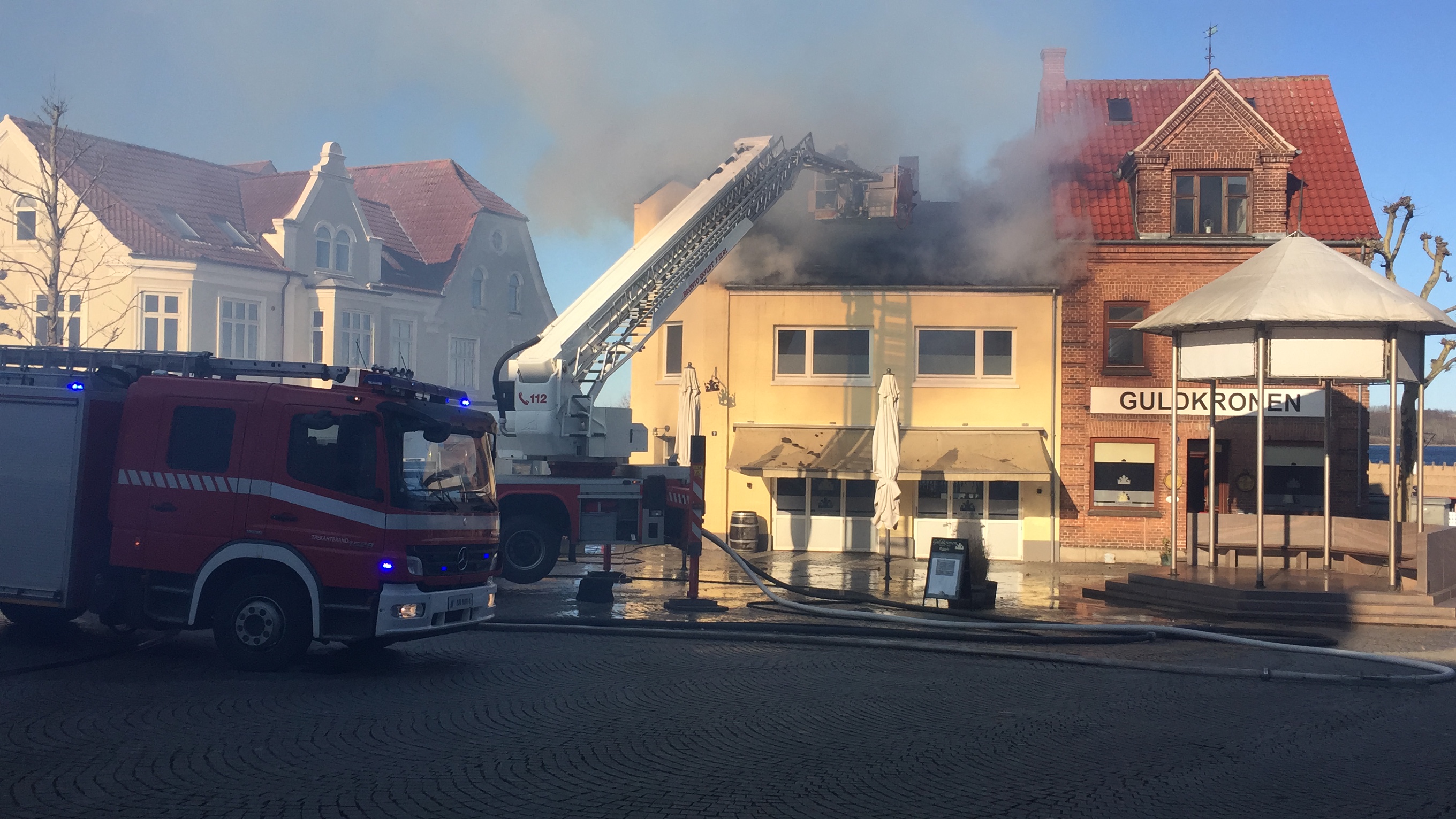 TREKANT BRAND FREDERICIA SENDT TIL STOR BRAND I MIDDELFART