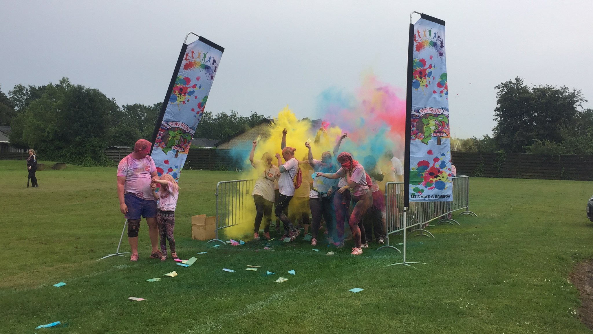 FUNRUN MED EN HYLDEST TIL DANNEBROG