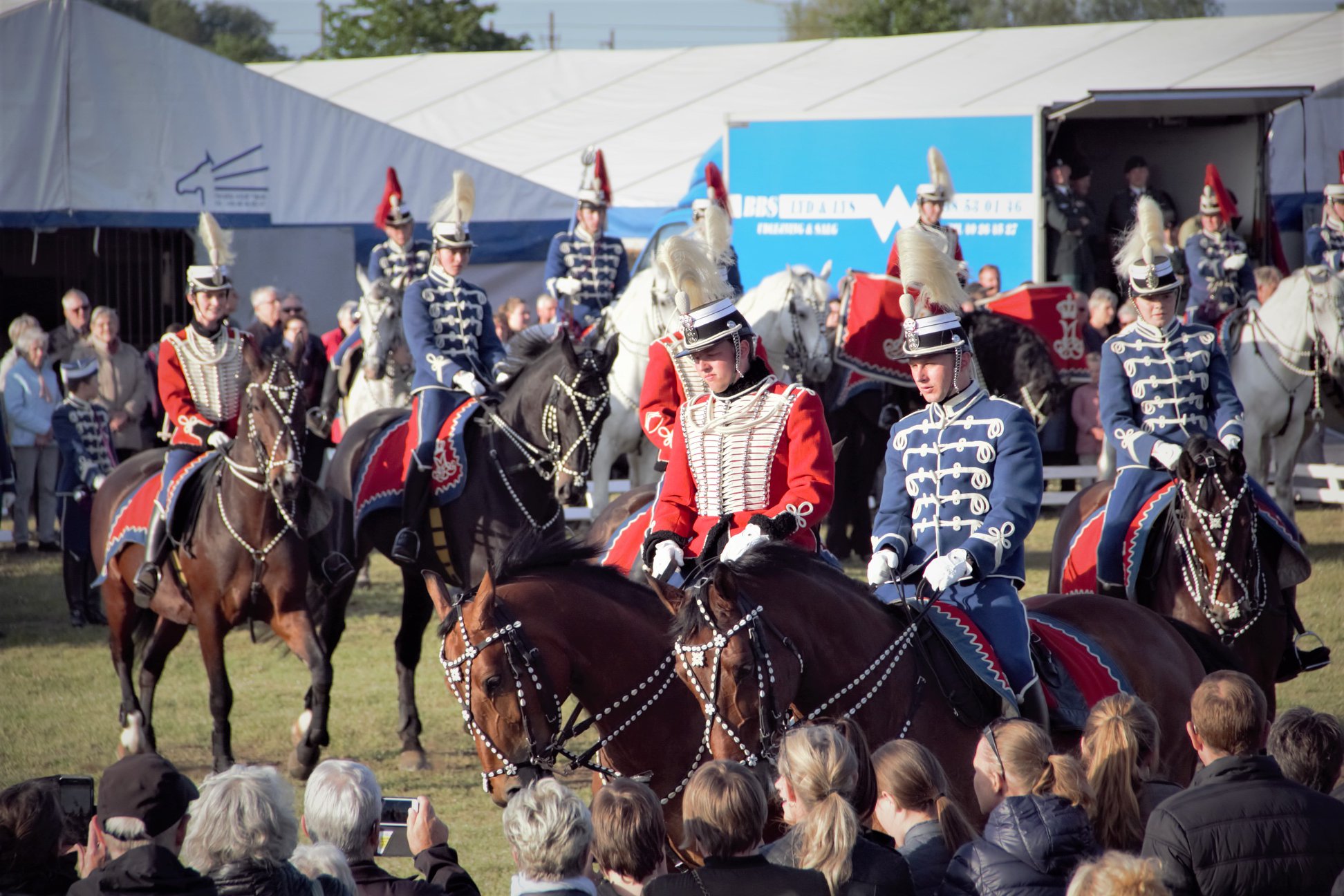 Gardehusarregimentets hesteskadron besøger Fredericia