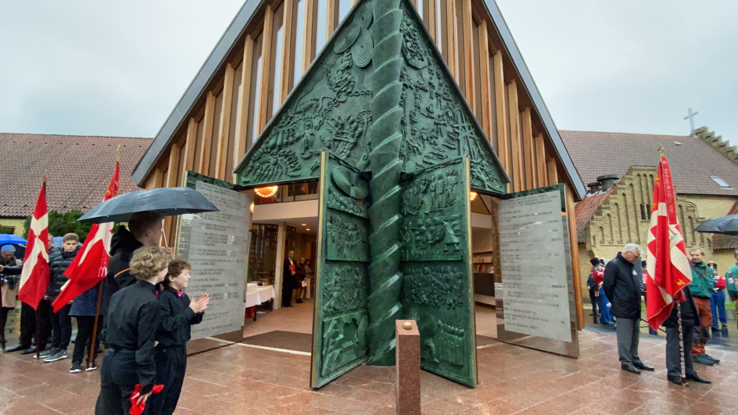 Se tv-indslag: Christianskirken fik sin bronzeportal