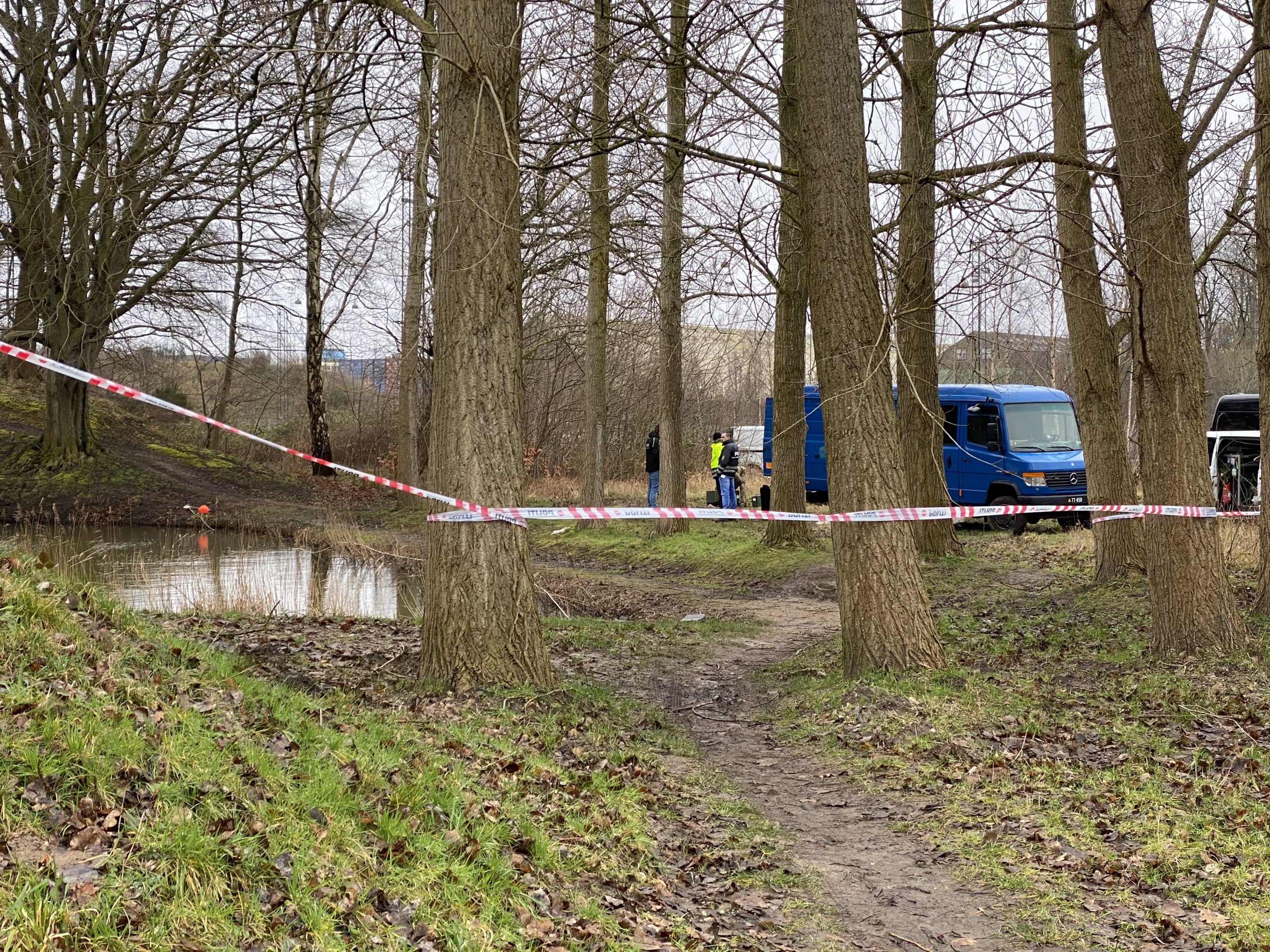 Politioperation i gang ved voldgraven i Fredericia