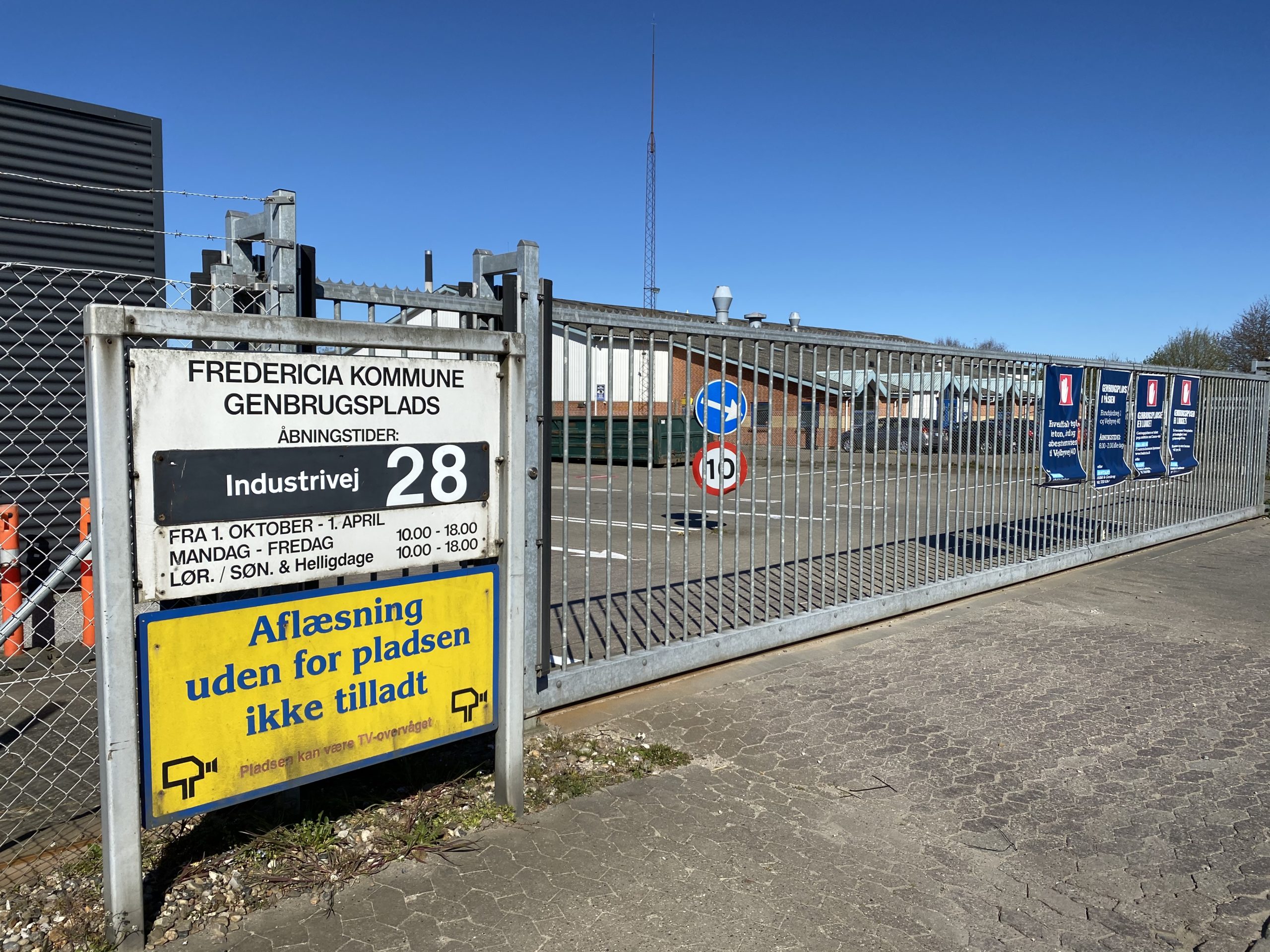 Fredericia genåbner langsomt – genbrugsplads slår porten op 27.april