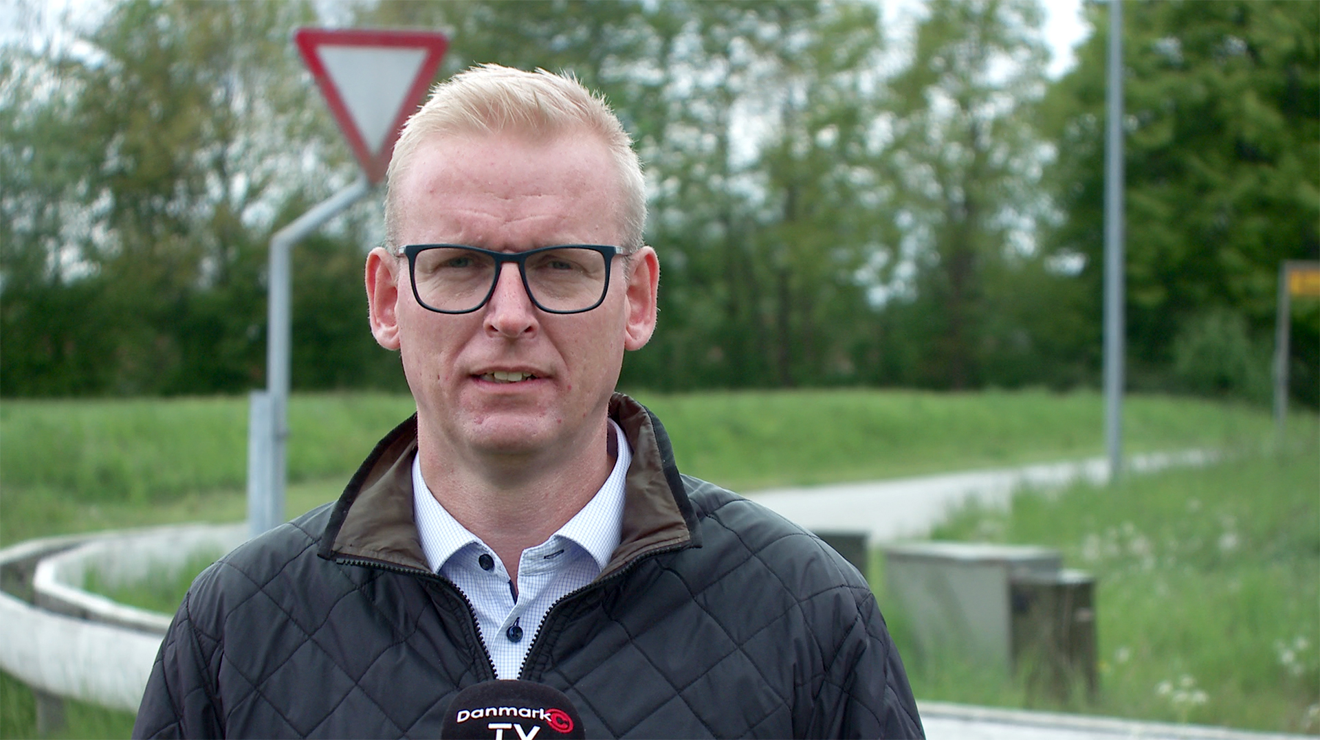 Borgmester Jacob Bjerregaard har overdraget borgmesterkæden til Steen Wrist Ørts