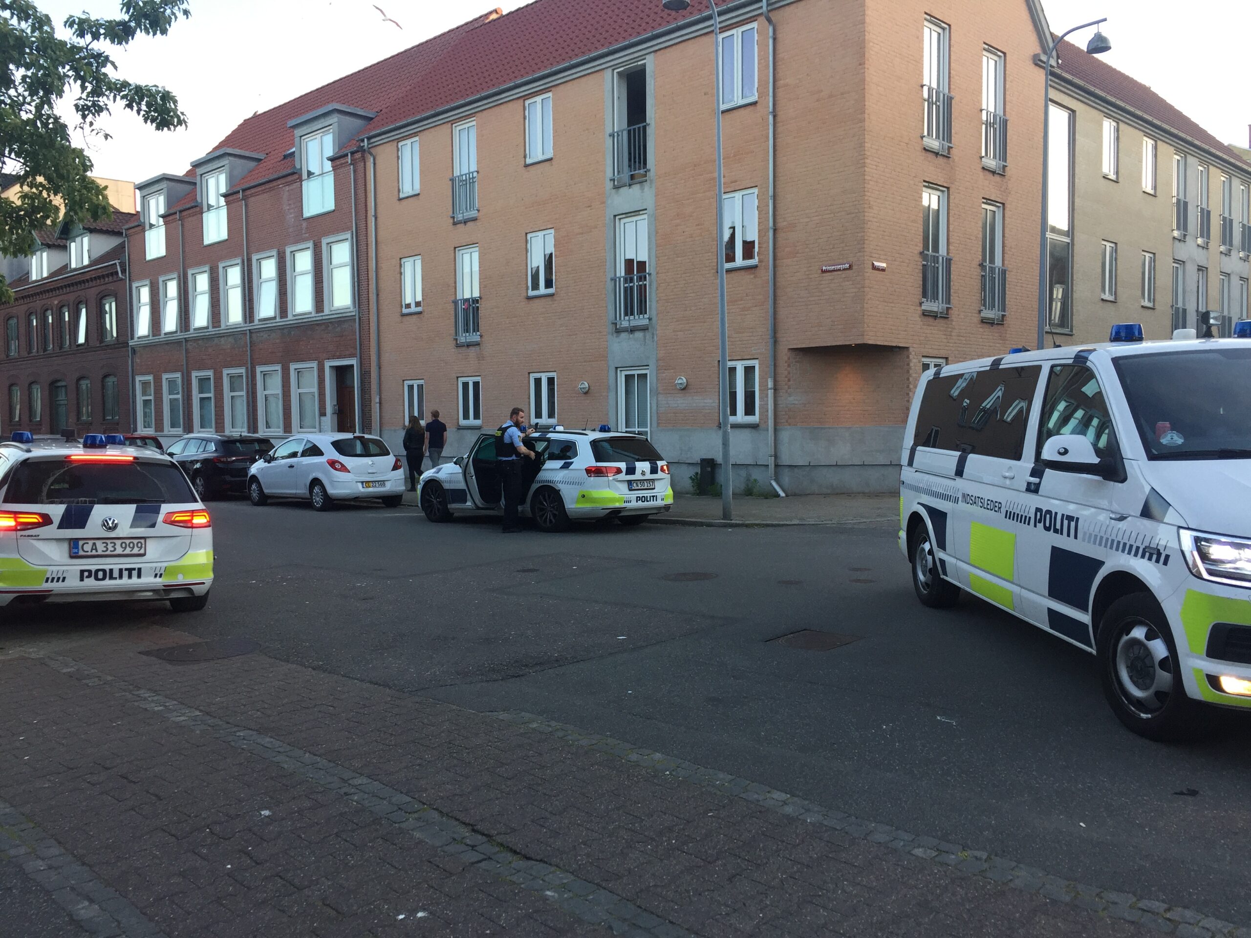 Politiaktion afblæst – mand anholdt efter en større jagt i midtbyen